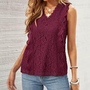 Women's Lace Sleeveless Top - Burgundy